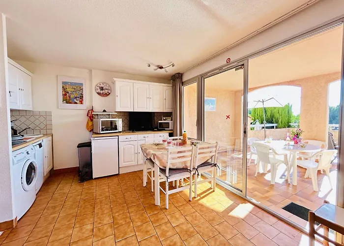 Апартаменти Sm180-305 Sainte Maxime Vue T2 Piscine Et Parking