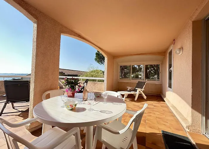 Апартаменти Sm180-305 Sainte Maxime Vue T2 Piscine Et Parking Сент-Максім