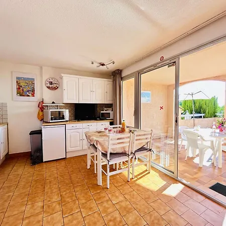 Apartment Sm180-305 Maxime Vue T2 Piscine Et Parking