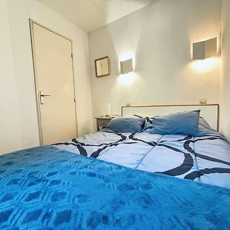 Sm180-305 Maxime Vue T2 Piscine Et Parking *