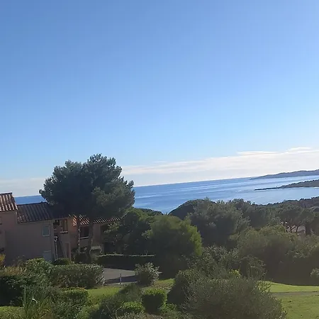 Sm180-305 Maxime Vue T2 Piscine Et Parking * Sainte-Maxime